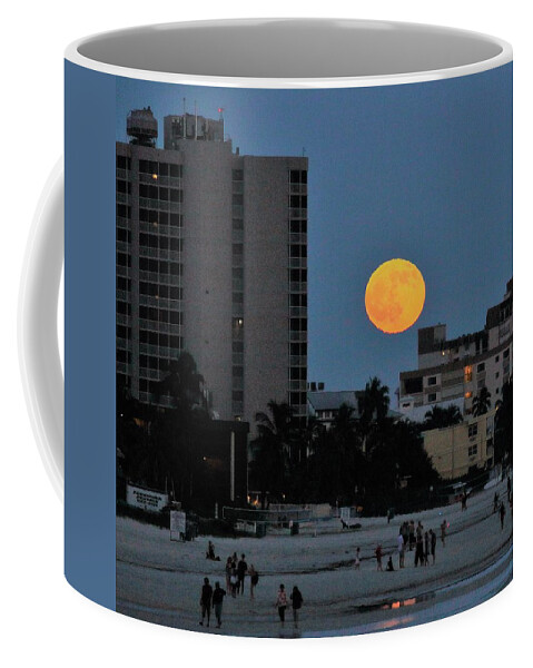 Moon Coffee Mug featuring the photograph Moon Rise by Mingming Jiang