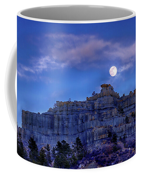 Moon Coffee Mug featuring the photograph Moon Rise over Pulpit Rock by Bob Falcone