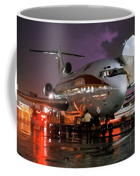 National Airlines Coffee Mug featuring the photograph National Airlines B-727 at Miami by Erik Simonsen