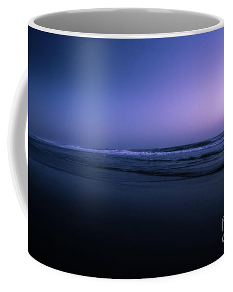 Water Coffee Mug featuring the photograph Night At The Ocean by Hannes Cmarits