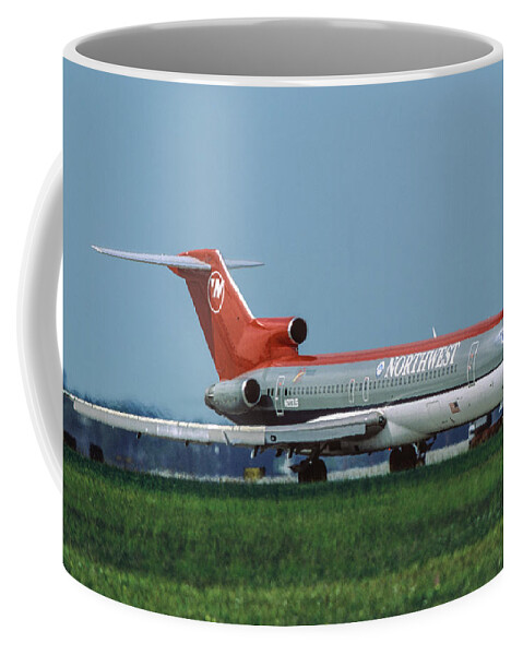 Northwest Airlines Coffee Mug featuring the photograph Northwest Airlines Boeing 727 at Miami by Erik Simonsen