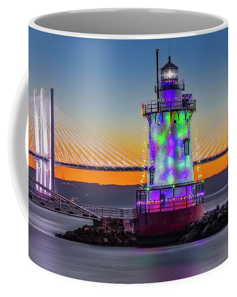 Tappanzee Bridge Coffee Mug featuring the photograph NY Tarrytown Lighthouse by Susan Candelario