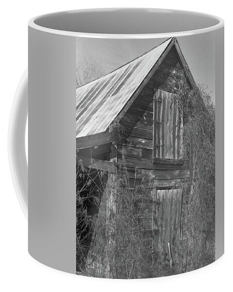 Barn Coffee Mug featuring the photograph Old Shed, Harris County, 1985 by John Simmons