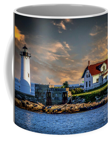 Light Coffee Mug featuring the photograph Portsmouth Harbor Light by Kevin Fortier