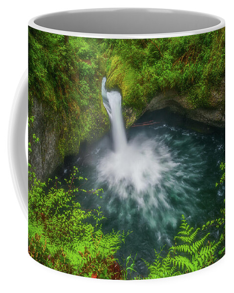 Oregon Coffee Mug featuring the photograph Punchbowl Power by Darren White