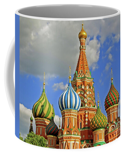 Travel Coffee Mug featuring the photograph St Basil Onion Domes by Tom Watkins PVminer pixs