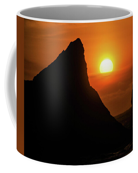 Sunset Coffee Mug featuring the photograph Sun sinking at Bandon by Jeff Swan