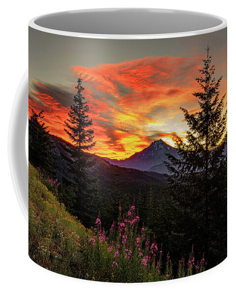 Buck Mountain Coffee Mug featuring the photograph Sunrise in the Oregon Cascades. by Ulrich Burkhalter