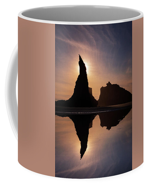 Oregon Coffee Mug featuring the photograph Sunset Howl by Darren White
