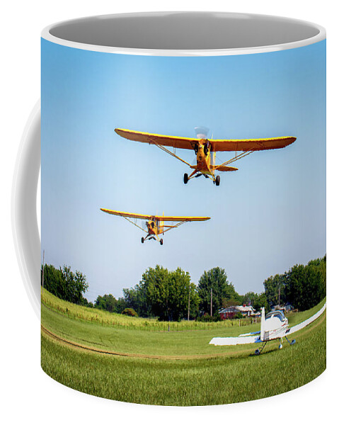Will Rogers Fly In Coffee Mug featuring the photograph The Pattern is Full by James Barber