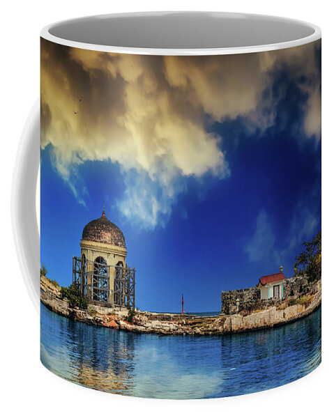 La Habana Coffee Mug featuring the photograph The Temple in the Japanese Garden by Micah Offman