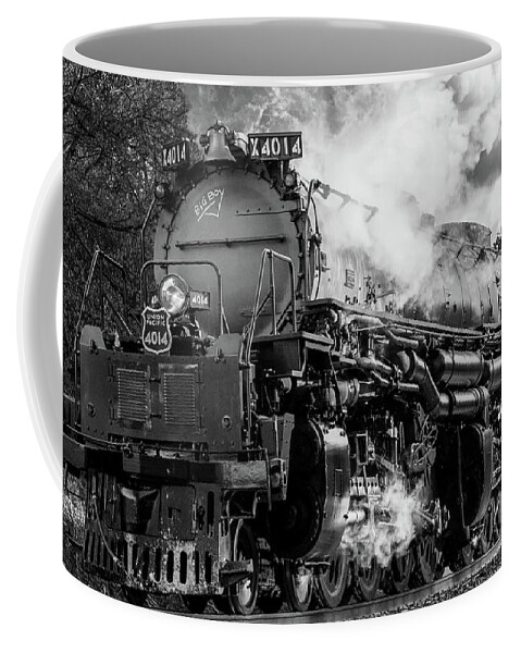 Engine 4014 Coffee Mug featuring the photograph Union Pacific #4014 by James Barber