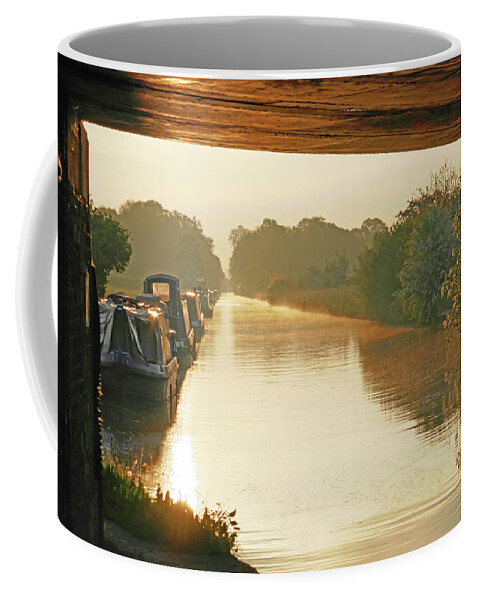 Canal Coffee Mug featuring the photograph Windy Alley by Ian Hutson