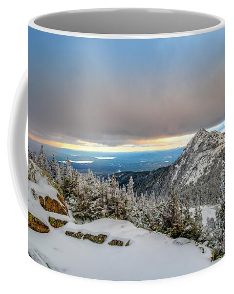 52 With A View Coffee Mug featuring the photograph Winter Sky Over Mount Chocorua by Jeff Sinon