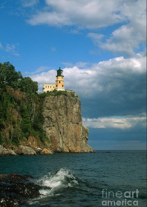 Lighthouse Greeting Card featuring the photograph Split Rock Lighthouse, Mn #2 by Bruce Roberts