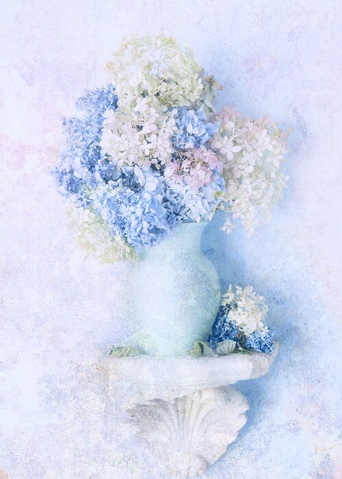 Hydrangea Greeting Card featuring the photograph Blue Hydrangea by Theresa Tahara