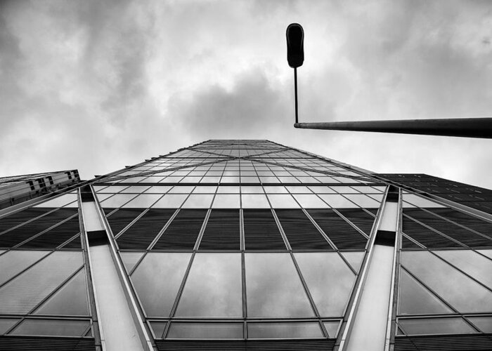 Broadgate Tower Greeting Card featuring the photograph Broadgate Tower by Ian Good