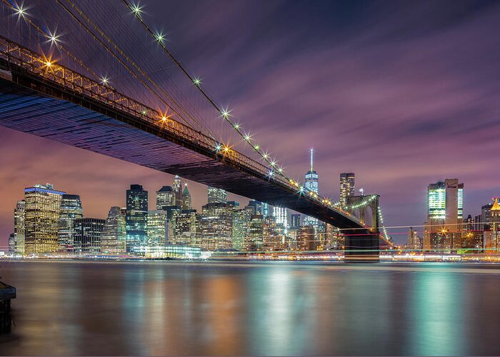 Brooklyn Greeting Card featuring the photograph Brooklyn Bridge At Night by Michael Zheng
