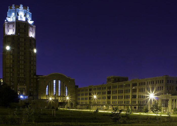 Buffalo Central Terminal Greeting Card featuring the photograph Central Terminal At Night by Don Nieman