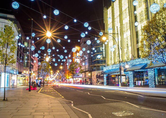 Christmas Greeting Card featuring the photograph Christmas in Oxford Street by Andrew Lalchan