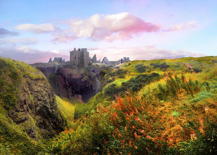 Dunnottar Greeting Card featuring the photograph Distant Memory by Vicki Lea Eggen