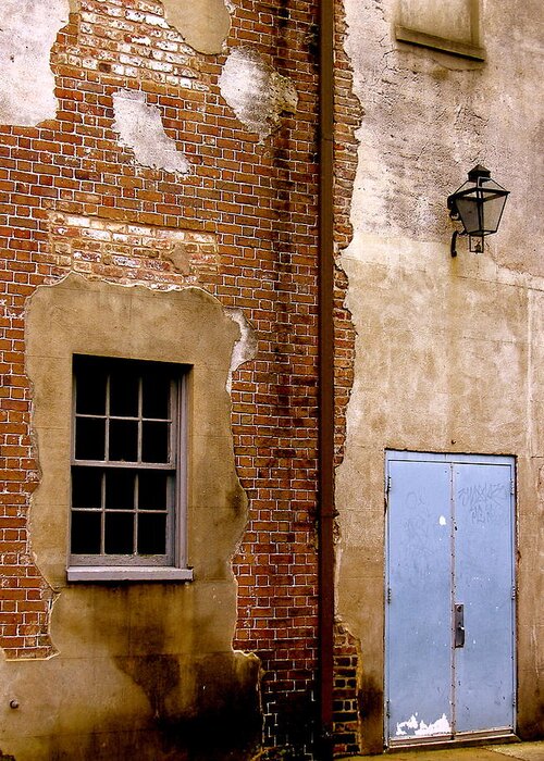 Blue Door Greeting Card featuring the photograph Downtown Gateway by Paul Foutz