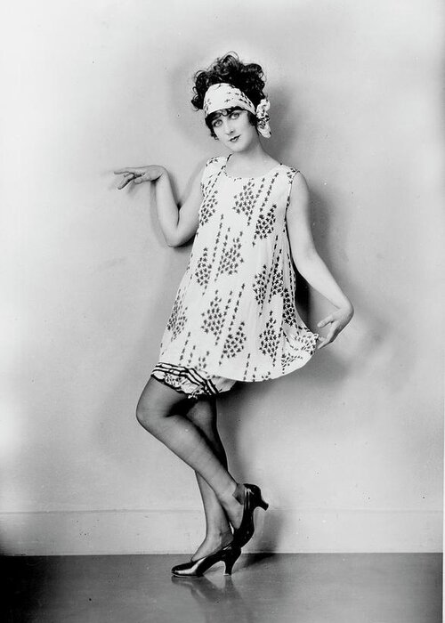 1925 Greeting Card featuring the photograph Fashion A Flapper, 1925 by Granger