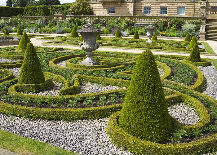 Garden Greeting Card featuring the photograph Formal gardens - 9 by Chris Smith