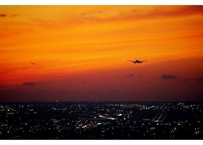 Iphonessia Greeting Card featuring the photograph Landing To The Magic City by Joel Lopez