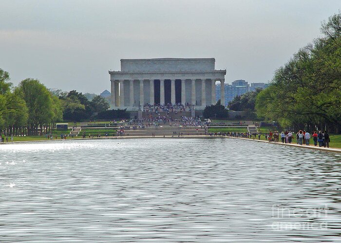 Lincoln Memorial Greeting Card featuring the photograph Lincoln Memorial 1 by Tom Doud