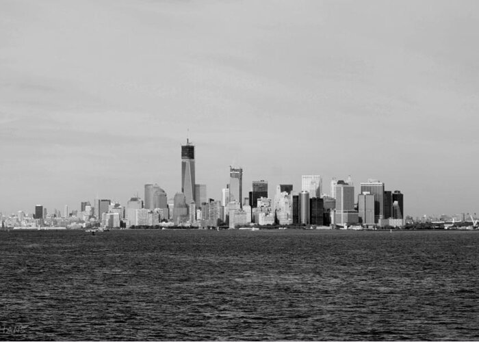 Harbor Greeting Card featuring the photograph MANHATTAN in BLACK AND WHITE by Rob Hans