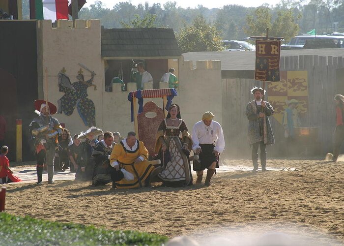Maryland Greeting Card featuring the photograph Maryland Renaissance Festival - Jousting and Sword Fighting - 121298 by DC Photographer