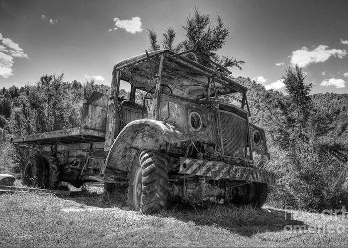 Maschinen Greeting Card featuring the photograph Old truck by Fabian Roessler