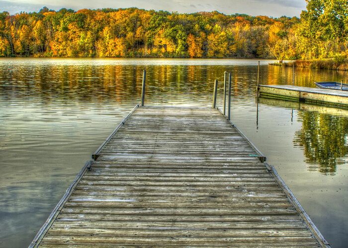 Autumn Greeting Card featuring the photograph Pier Lake Le Aqua Na by Roger Passman
