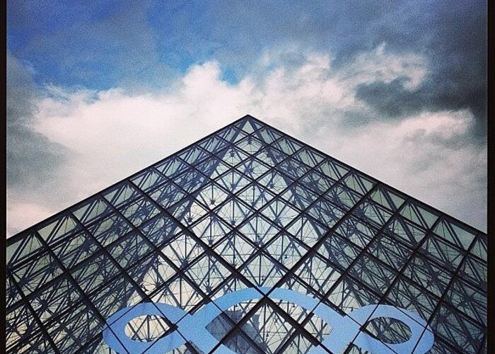 Pyramid Greeting Card featuring the photograph pyramide du Louvre infini by Celine Biz