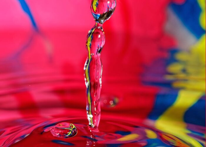  Abstract Greeting Card featuring the photograph Rainbow Drop by Peter Lakomy