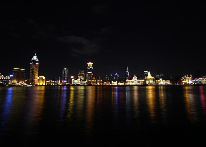 Tranquility Greeting Card featuring the photograph Shanghai Bund Img 3185 by Xiaozhu Yuan