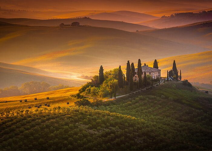 Podere Belvedere Greeting Card featuring the photograph Tuscan morning by Stefano Termanini