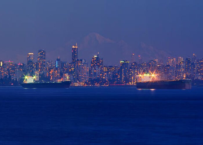 Terry Elniski Photography Greeting Card featuring the photograph Vancouver Skyline At Sunset by Terry Elniski