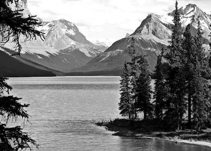 B&w Greeting Card featuring the photograph Maligne Lake by RicardMN Photography