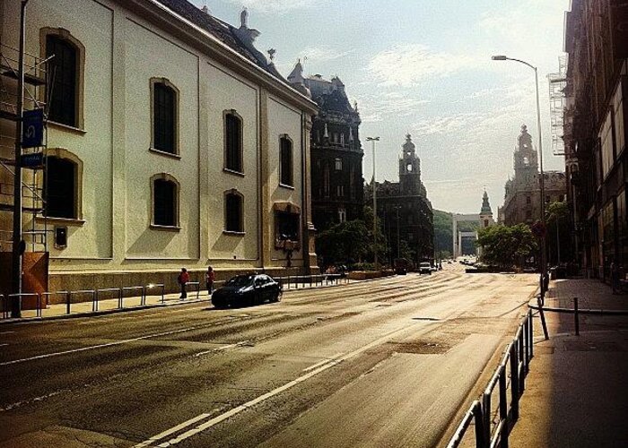 Urban Greeting Card featuring the photograph Weekend Traffic #instagramers by Zsolt Bugarszki