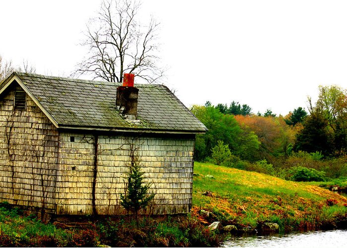Well House Greeting Card featuring the photograph Well House 2 by Kim Galluzzo