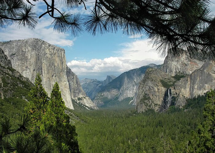 Yosemite Greeting Card featuring the photograph Yosemite's Tunnel View by Geraldine Alexander