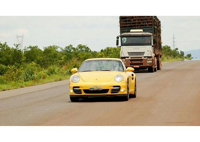Matogrosso Greeting Card featuring the photograph 🏁 Porsche 911 Turbo by Carros Exoticos 