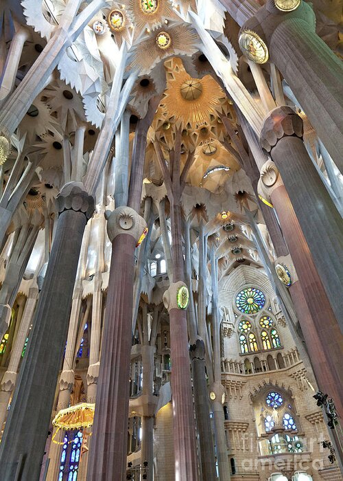 Sagrada Greeting Card featuring the photograph Sagrada Familia #4 by Gualtiero Boffi