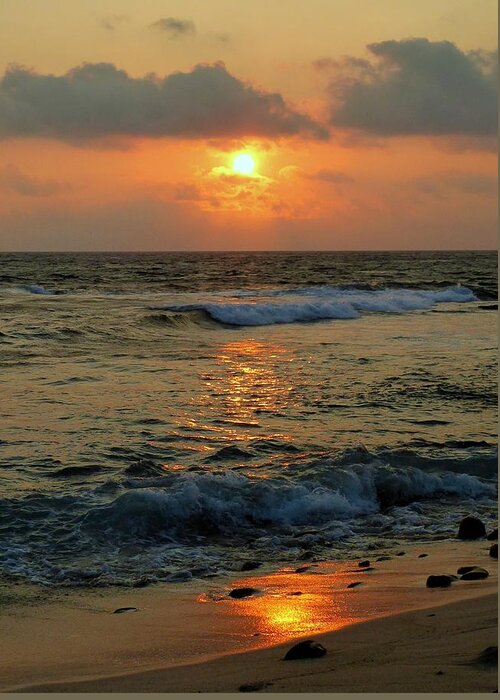 Sunset Greeting Card featuring the photograph A Sunset to Remember by Lori Seaman