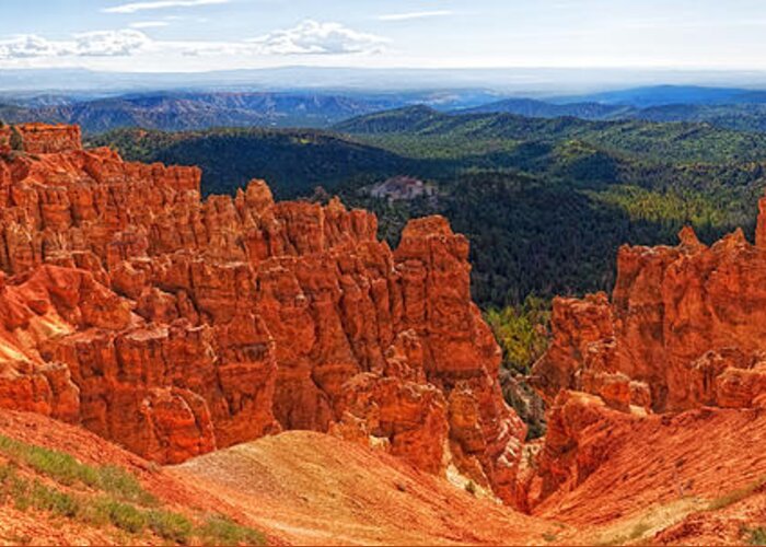 Panoramic Landscape Greeting Card featuring the photograph Bryce Canyon Panorama by Bob Coates