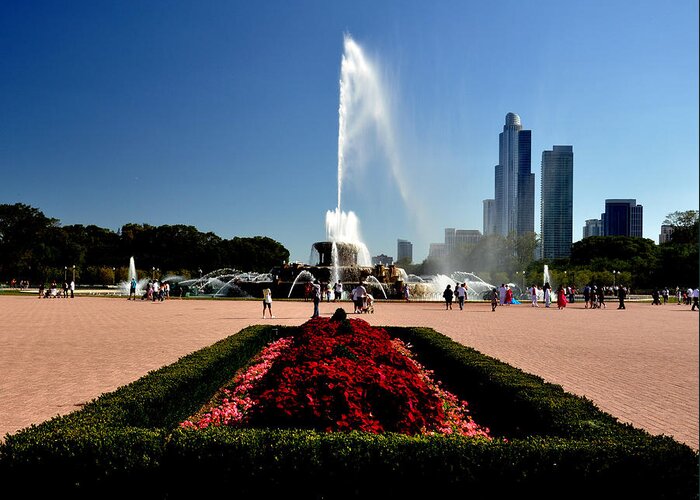Chicago Greeting Card featuring the photograph Buckingham Fountain by Daniel Ness