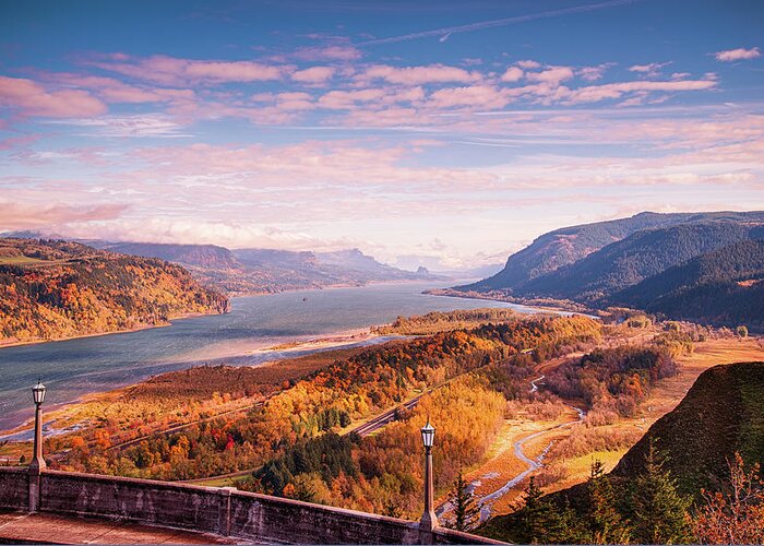 Portland Greeting Card featuring the photograph Columbia River by Raf Winterpacht