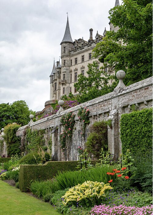 Ancient Greeting Card featuring the photograph Dunrobin Castle 1352 by Teresa Wilson